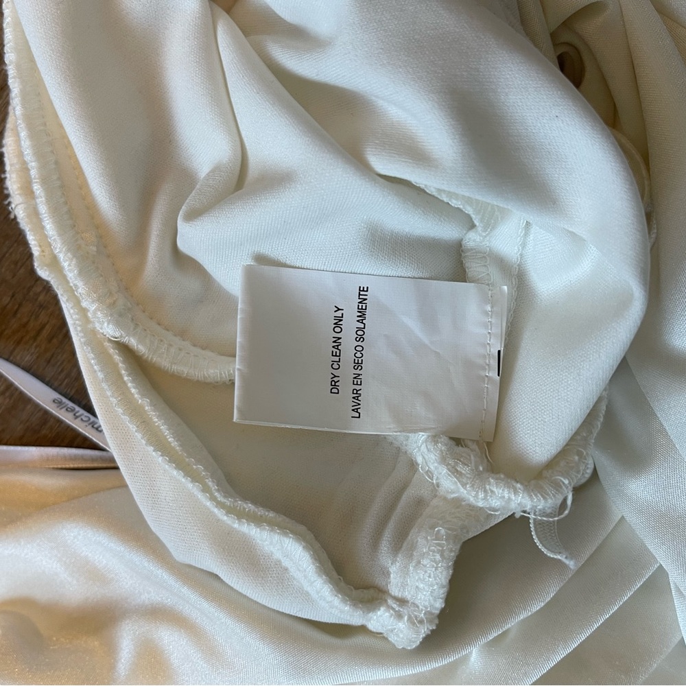 WHITE DRESS - Picture 5 of 5